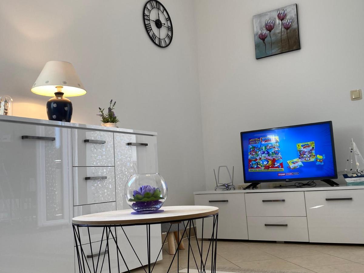 Apartment Tihana Trogir Ngoại thất bức ảnh
