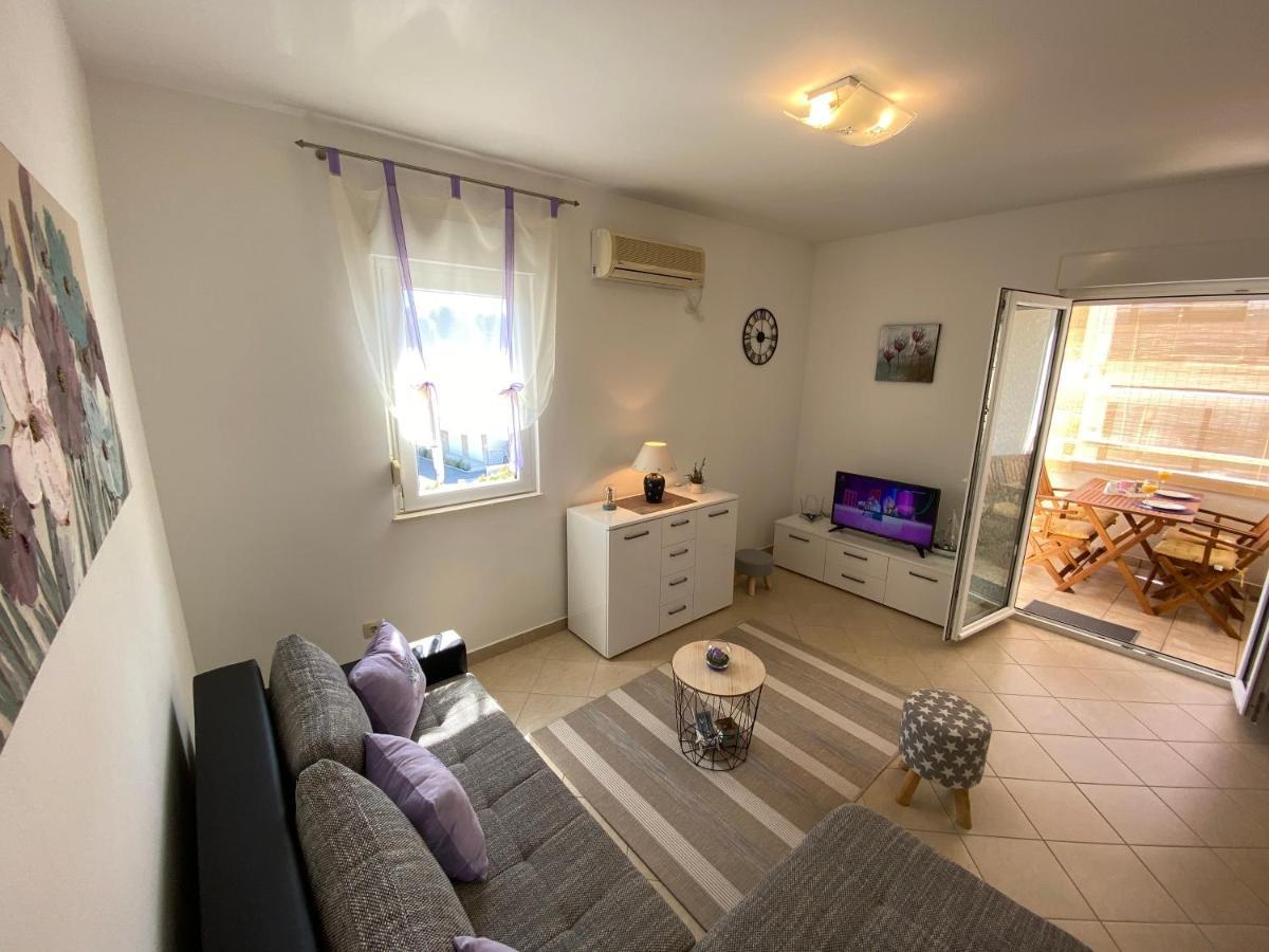Apartment Tihana Trogir Ngoại thất bức ảnh