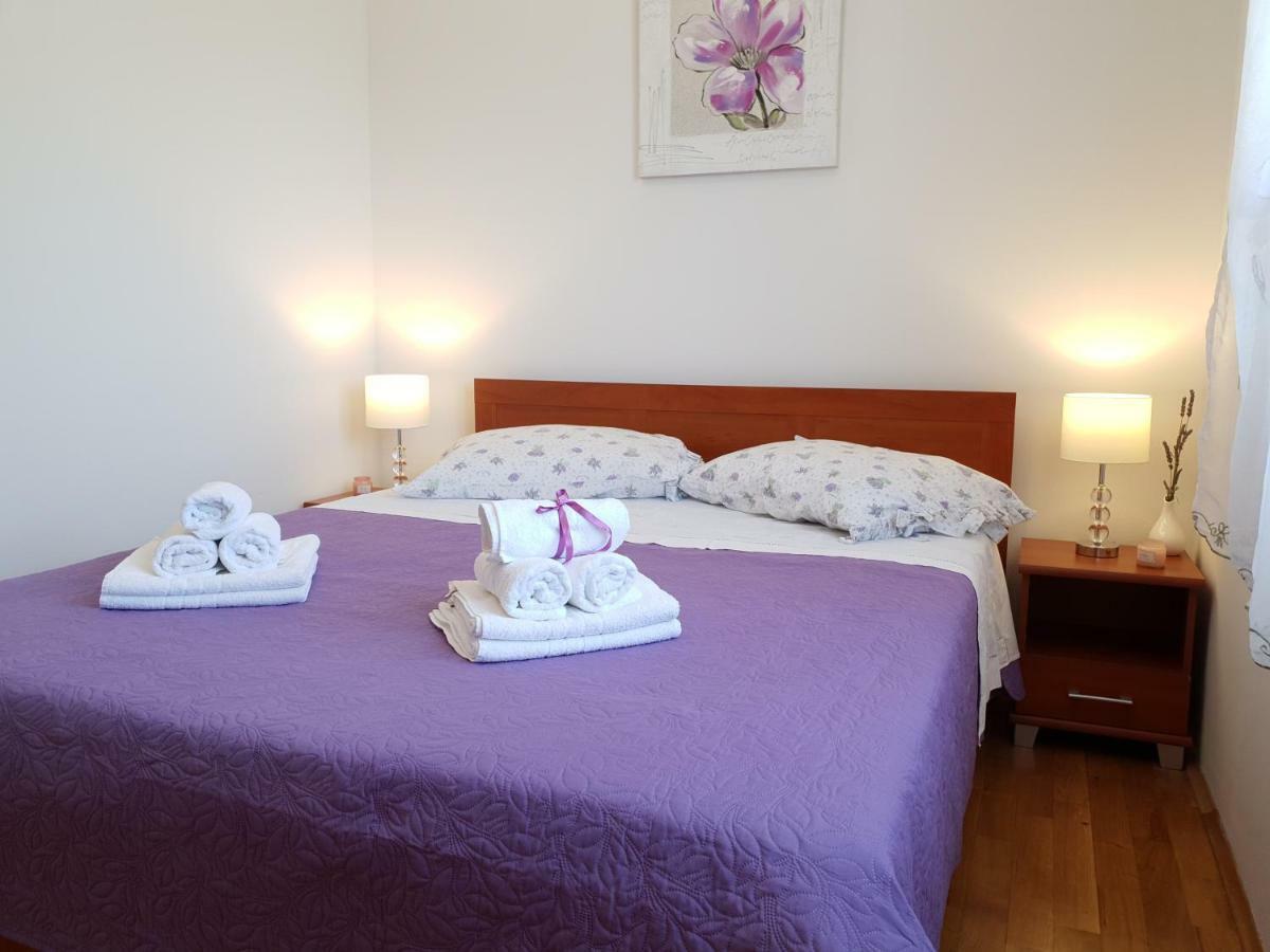 Apartment Tihana Trogir Ngoại thất bức ảnh