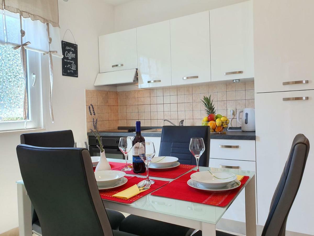 Apartment Tihana Trogir Ngoại thất bức ảnh