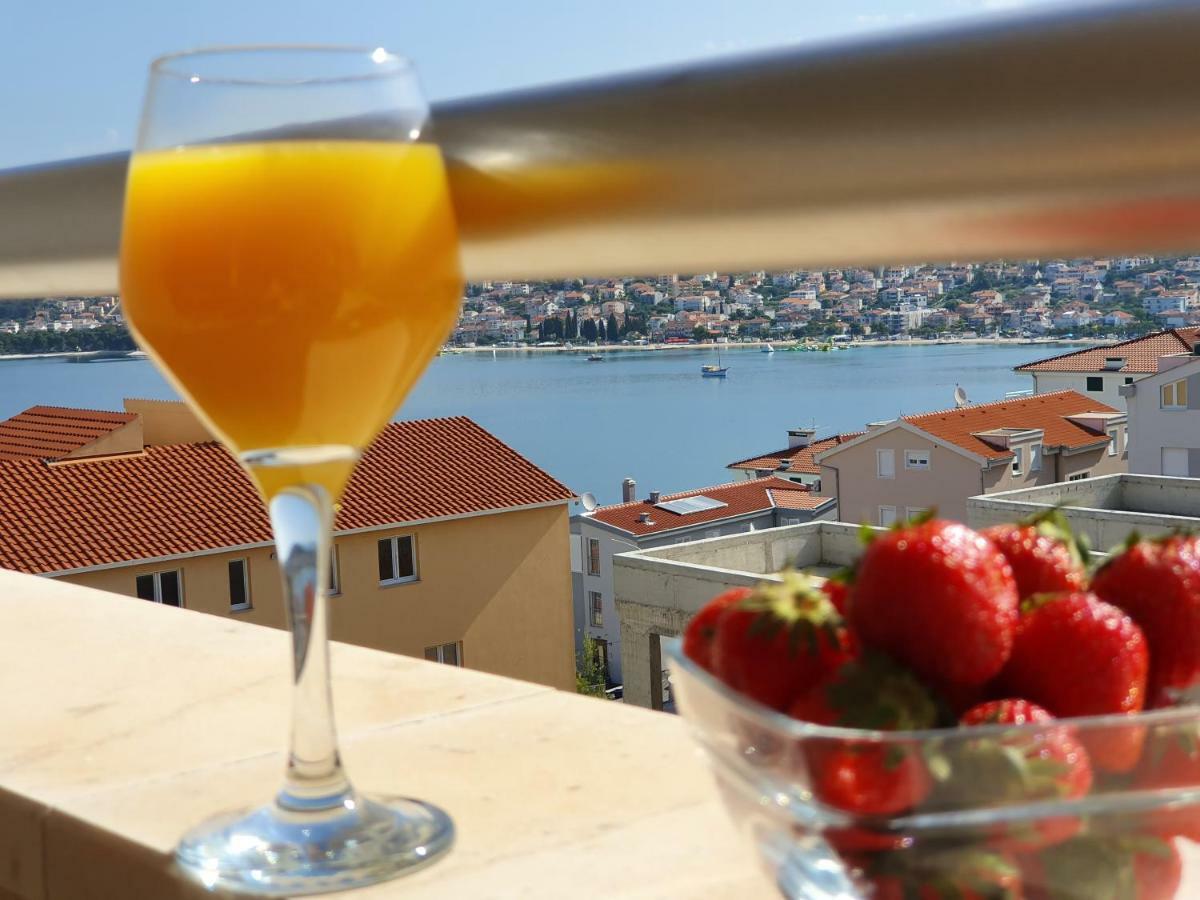 Apartment Tihana Trogir Ngoại thất bức ảnh