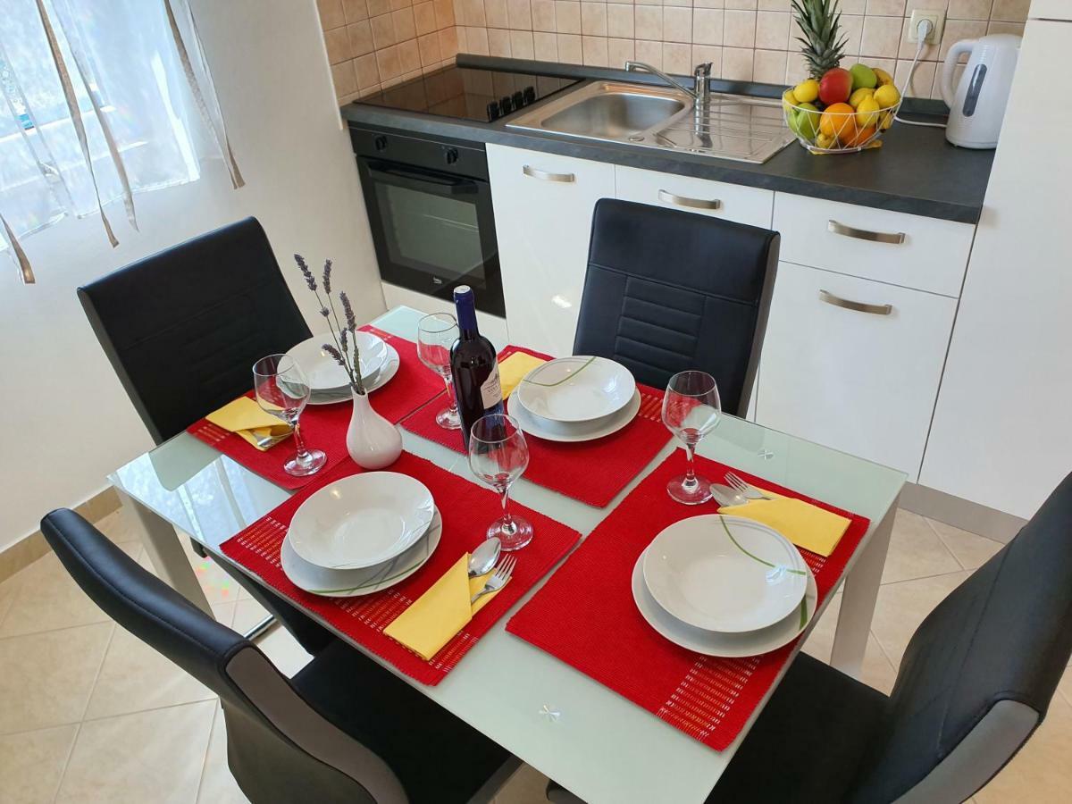 Apartment Tihana Trogir Ngoại thất bức ảnh